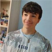 Estudiante de dietética imparte clases de matemáticas, bilogía y química hasta novel de bachillerato